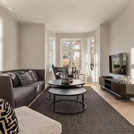 Vila Bergen. Historic Luxury Near The Centre *