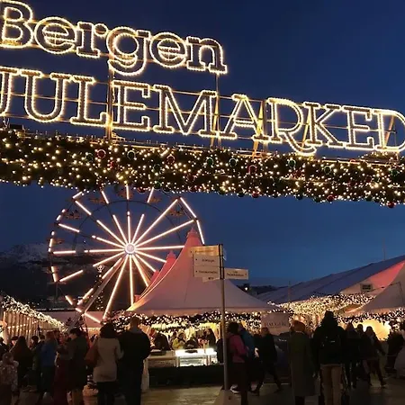 Bergen. Historic Luxury Near The Centre Vila Bergen