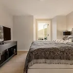 Βίλα Bergen. Historic Luxury Near The Centre Μπέργκεν