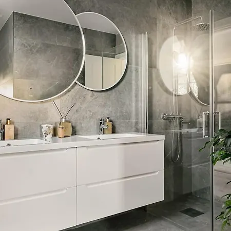 Bergen. Historic Luxury Near The Centre ヴィラ ベルゲン