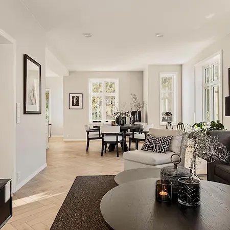 Villa Bergen. Historic Luxury Near The Centre Bergen