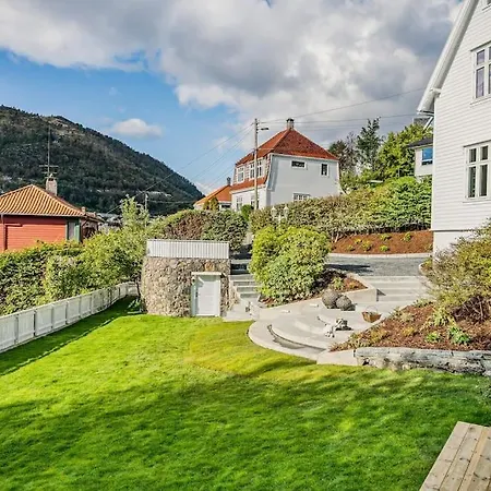 Bergen. Historic Luxury Near The Centre Вілла