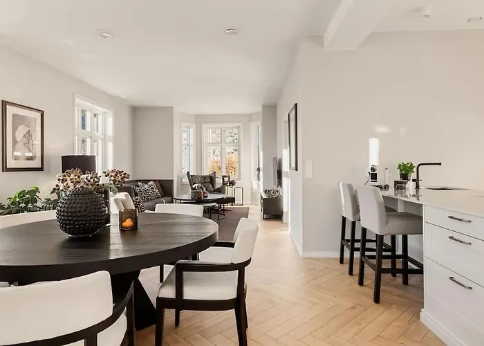 Villa Bergen. Historic Luxury Near The Centre Bergen