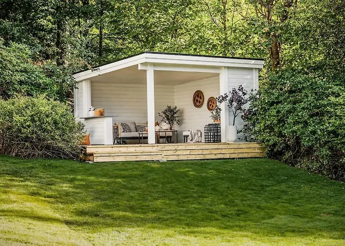 Βίλα Bergen. Historic Luxury Near The Centre Μπέργκεν