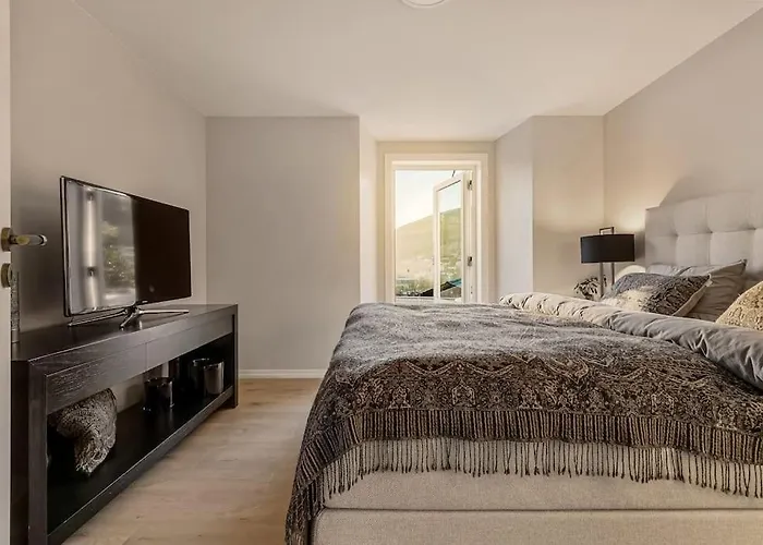 Villa Bergen. Historic Luxury Near The Centre Bergen