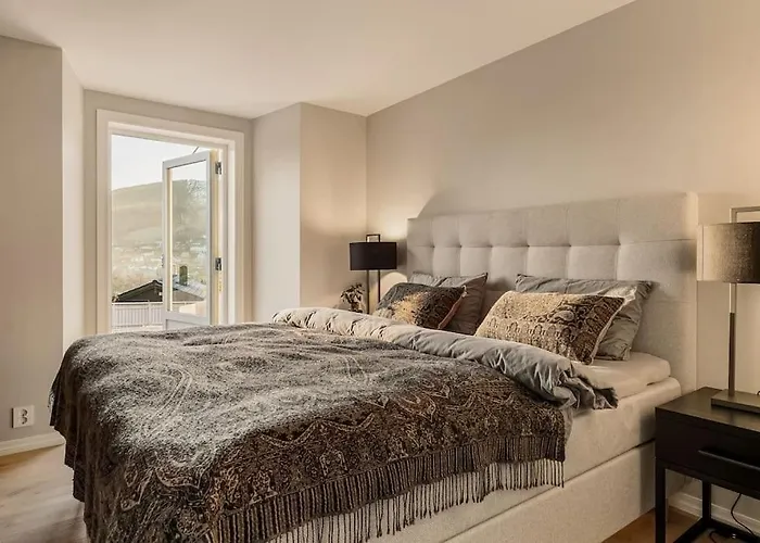 Bergen. Historic Luxury Near The Centre Villa *