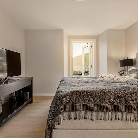 Villa Bergen. Historic Luxury Near The Centre Bergen