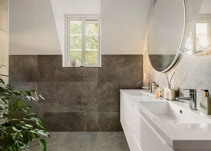 Bergen. Historic Luxury Near The Centre 베르겐